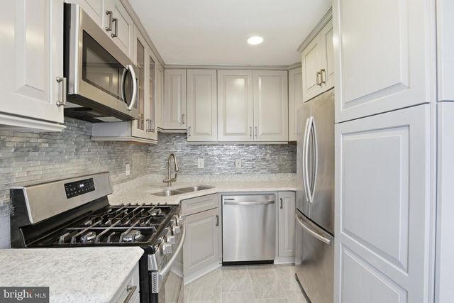 624 JEFFERSON ST NE, Washington, DC 20011