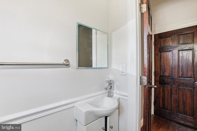 624 JEFFERSON ST NE, Washington, DC 20011