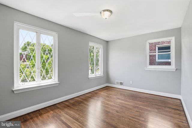 624 JEFFERSON ST NE, Washington, DC 20011