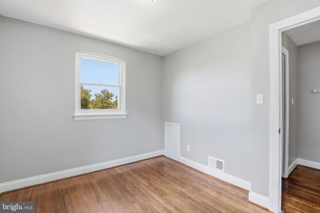 624 JEFFERSON ST NE, Washington, DC 20011