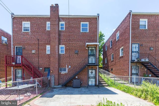 624 JEFFERSON ST NE, Washington, DC 20011