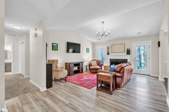 104 Boxelder Lane, Simpsonville, SC 29680