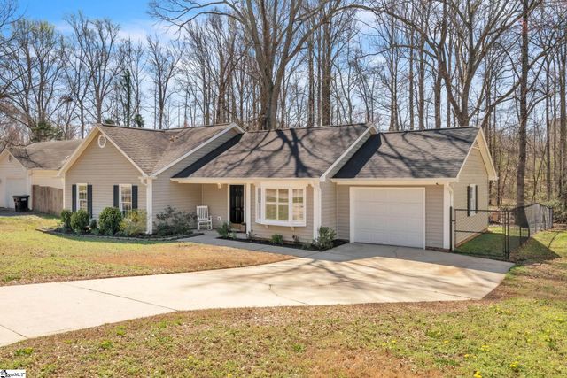 104 Boxelder Lane, Simpsonville, SC 29680