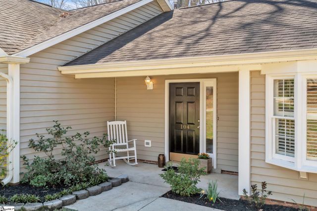 104 Boxelder Lane, Simpsonville, SC 29680