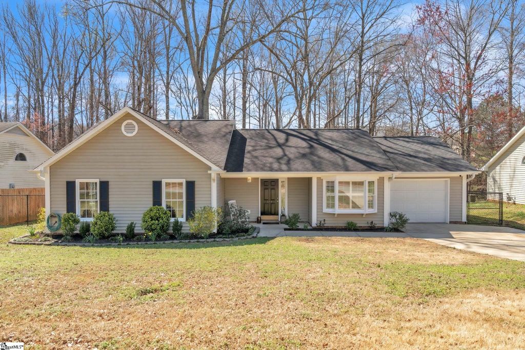 104 Boxelder Lane, Simpsonville, SC 29680