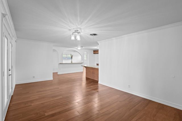 3412 Drexel Ave, Port Arthur, TX 77642