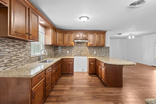 3412 Drexel Ave, Port Arthur, TX 77642