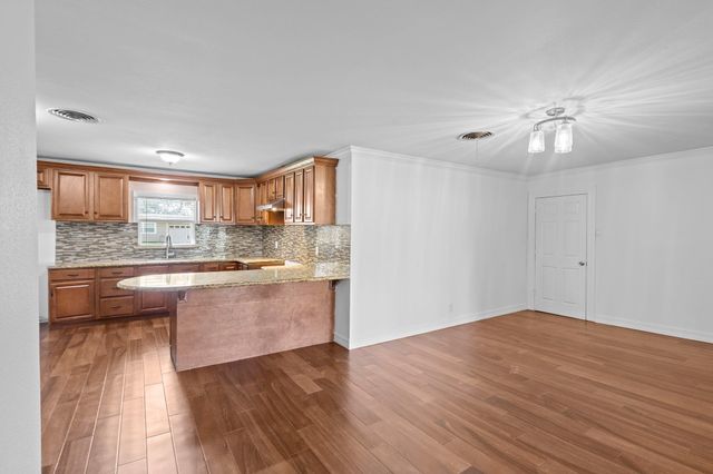 3412 Drexel Ave, Port Arthur, TX 77642