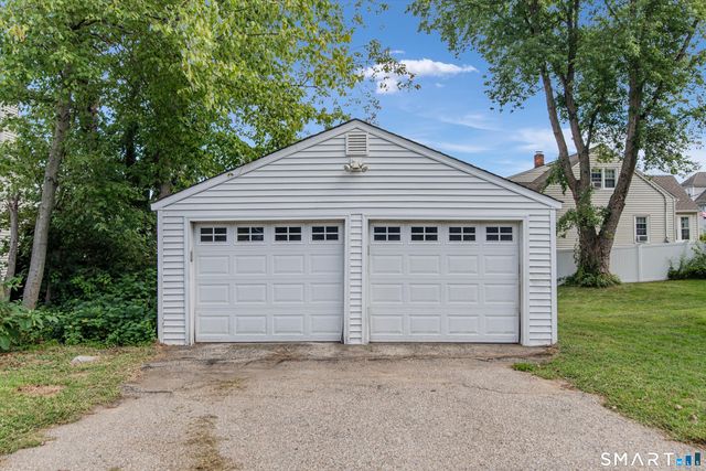 40 West Street 2, Shelton, CT 06484