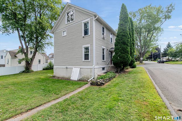 40 West Street 2, Shelton, CT 06484