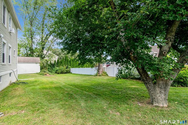 40 West Street 2, Shelton, CT 06484