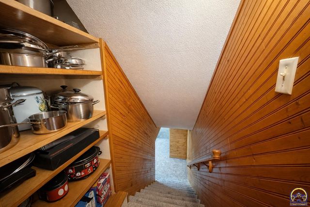 1318 SW Wayne AVE, Topeka, KS 66604