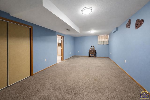 1318 SW Wayne AVE, Topeka, KS 66604