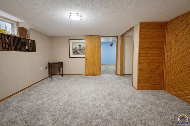 1318 SW Wayne AVE, Topeka, KS 66604