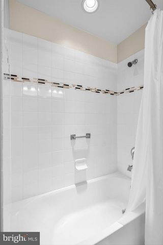 9 LANI LN, Marlton, NJ 08053