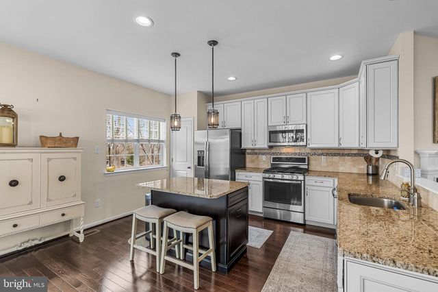 9 LANI LN, Marlton, NJ 08053