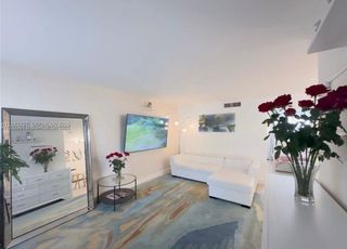 1120 NE 10th St 2, Hallandale Beach, FL 33009