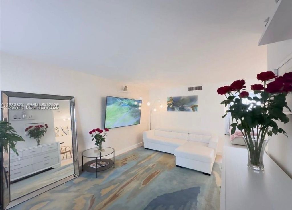 1120 NE 10th St 2, Hallandale Beach, FL 33009