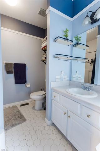 134 Kings Point DR, Suffolk, VA 23434