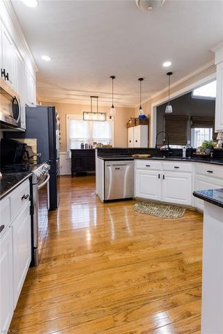 134 Kings Point DR, Suffolk, VA 23434