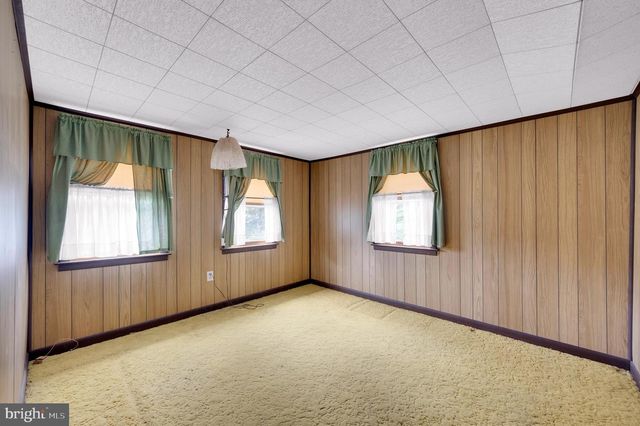 114 DIVISION ST, West Creek, NJ 08092