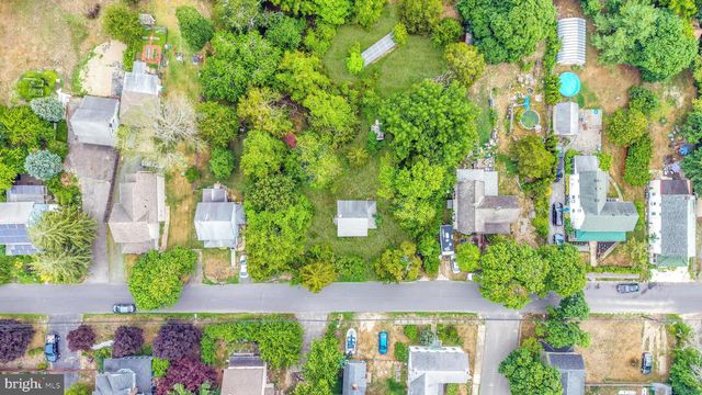 114 DIVISION ST, West Creek, NJ 08092