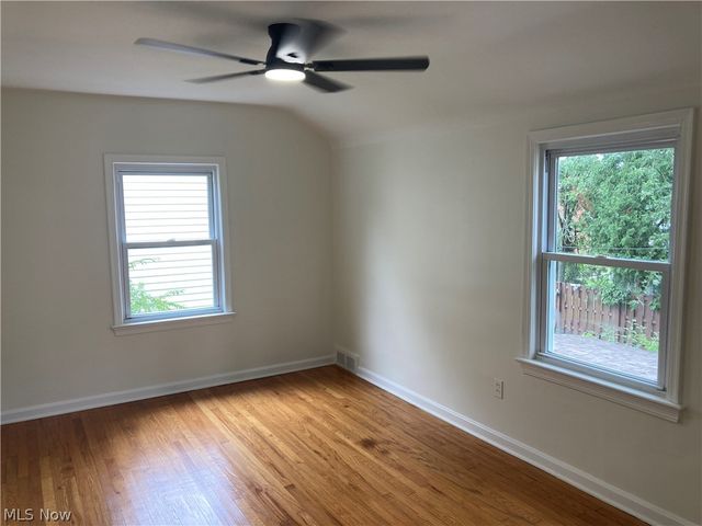 5299 Haverford Drive, Lyndhurst, OH 44124