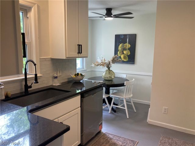 5299 Haverford Drive, Lyndhurst, OH 44124