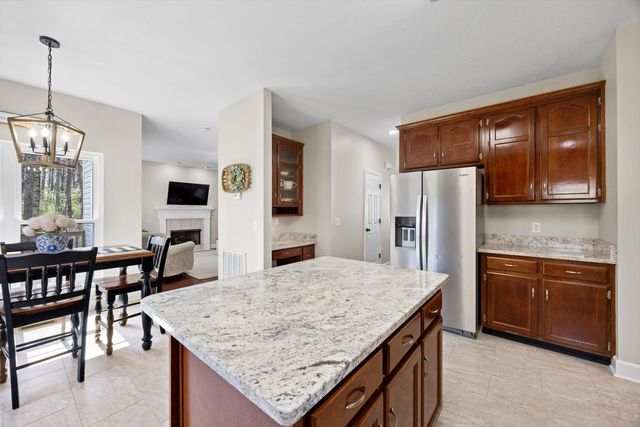 10008 Larkspur Drive, Ooltewah, TN 37363