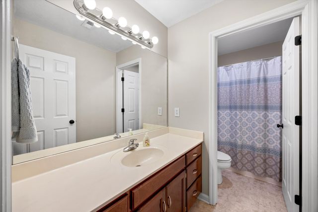 10008 Larkspur Drive, Ooltewah, TN 37363