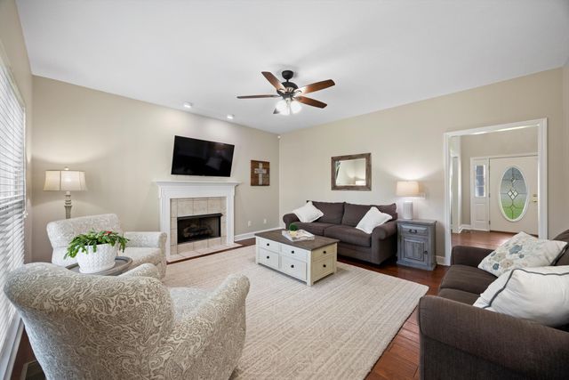 10008 Larkspur Drive, Ooltewah, TN 37363