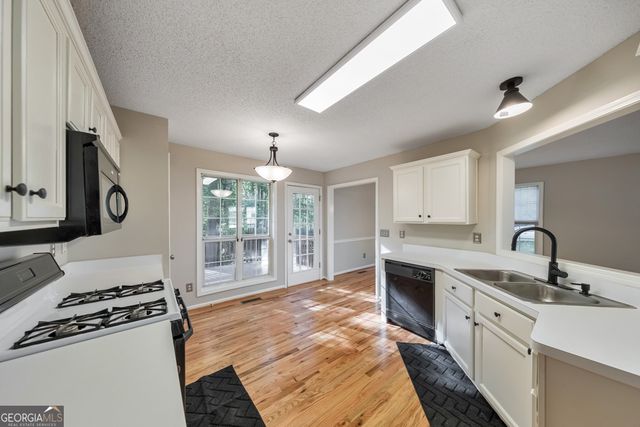 33 Boones Ridge Drive SE, Acworth, GA 30102