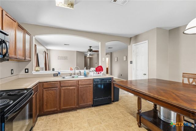 216 Avrshire Lane, Temple, TX 76502