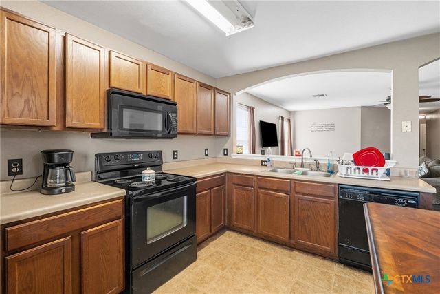 216 Avrshire Lane, Temple, TX 76502