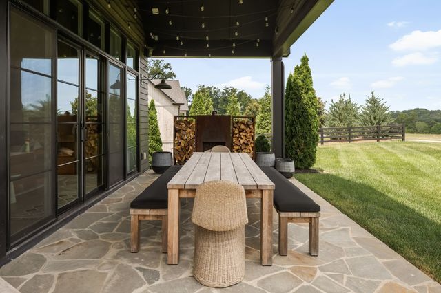 7365 Harlow Dr, College Grove, TN 37046