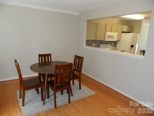223 Linkside Court SE, Lenoir, NC 28645