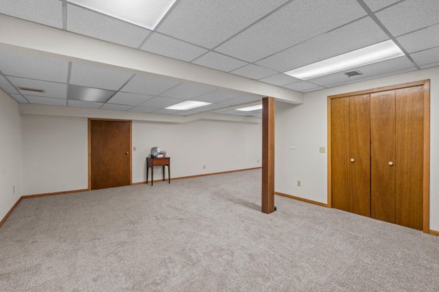 8133 Xenia Avenue N, Brooklyn Park, MN 55443
