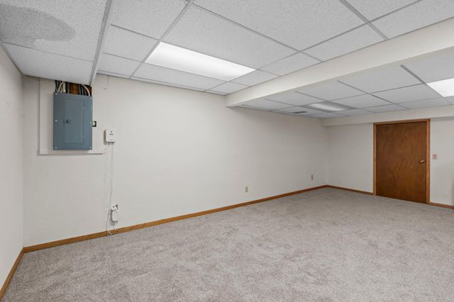 8133 Xenia Avenue N, Brooklyn Park, MN 55443