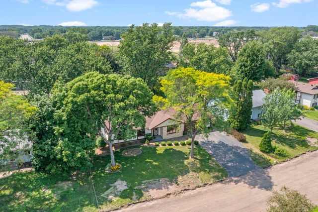 8133 Xenia Avenue N, Brooklyn Park, MN 55443
