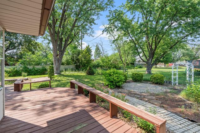 8133 Xenia Avenue N, Brooklyn Park, MN 55443
