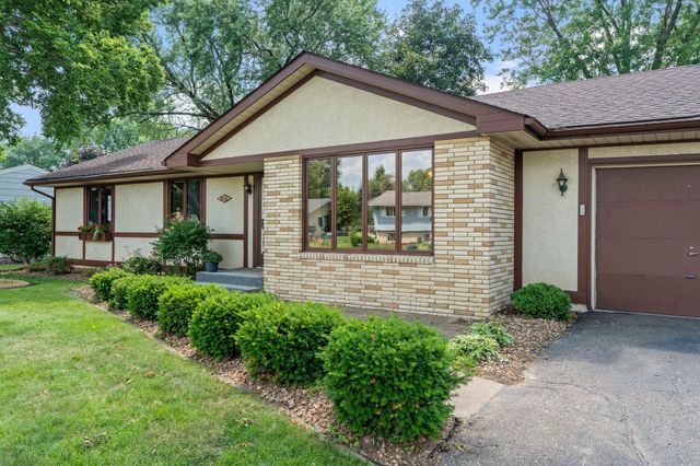 8133 Xenia Avenue N, Brooklyn Park, MN 55443