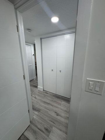 5951 Regal Glen Drive 103, Boynton Beach, FL 33437