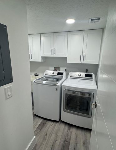 5951 Regal Glen Drive 103, Boynton Beach, FL 33437