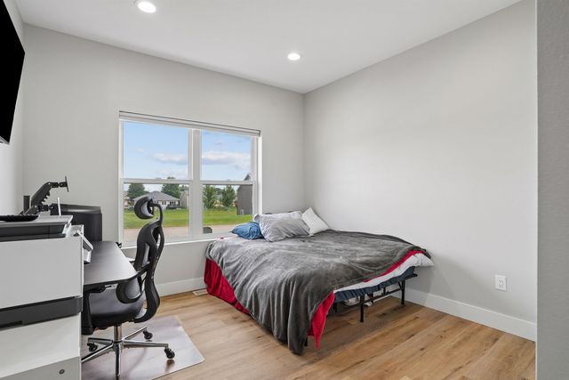 4210 Shocker Road, Cedar Falls, IA 50613