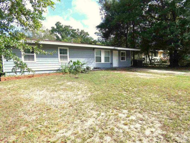7704 W Gadsden St, Pensacola, FL 32506