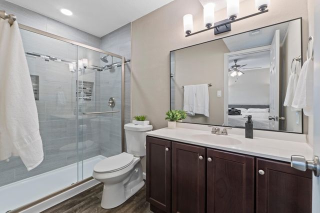 910 Duncan LN 1, Austin, TX 78705