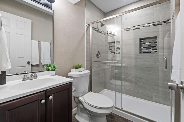 910 Duncan LN 1, Austin, TX 78705