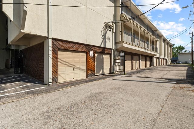 910 Duncan LN 1, Austin, TX 78705