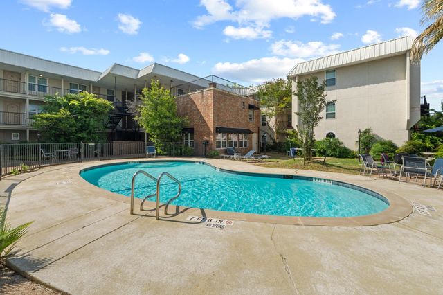 910 Duncan LN 1, Austin, TX 78705