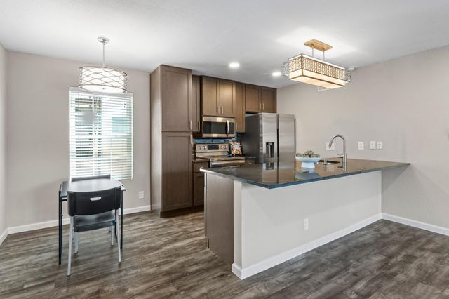 910 Duncan LN 1, Austin, TX 78705